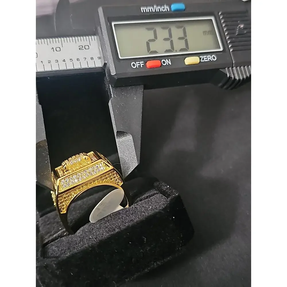Unbranded metal purchases